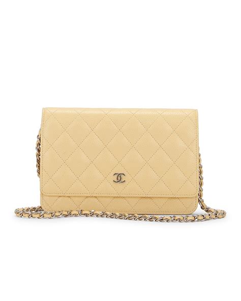 cream chanel classic caviar chase amie|FWRD Renew Chanel Matelasse Caviar Classic Wallet on Chain .